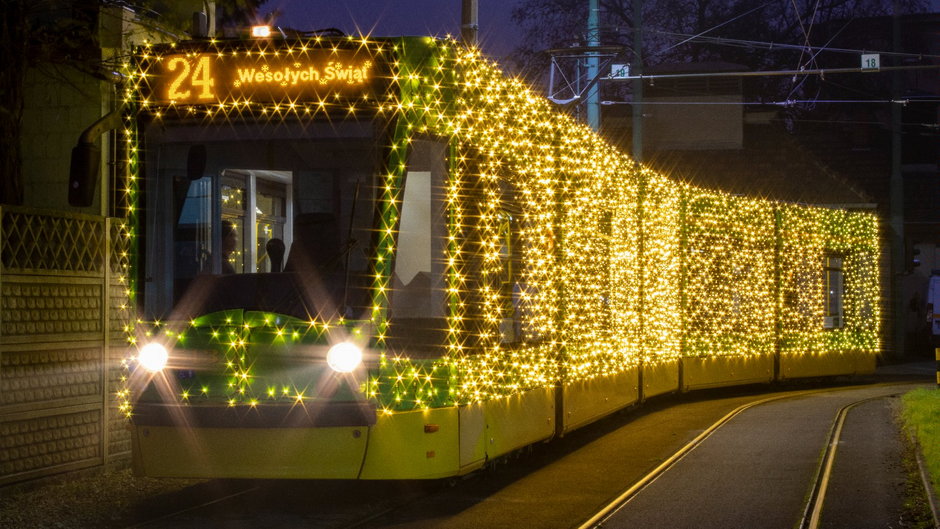 Specjalny tramwaj świąteczny wyjedzie na poznańskie torowiska 1 grudnia fot. MPK Poznań