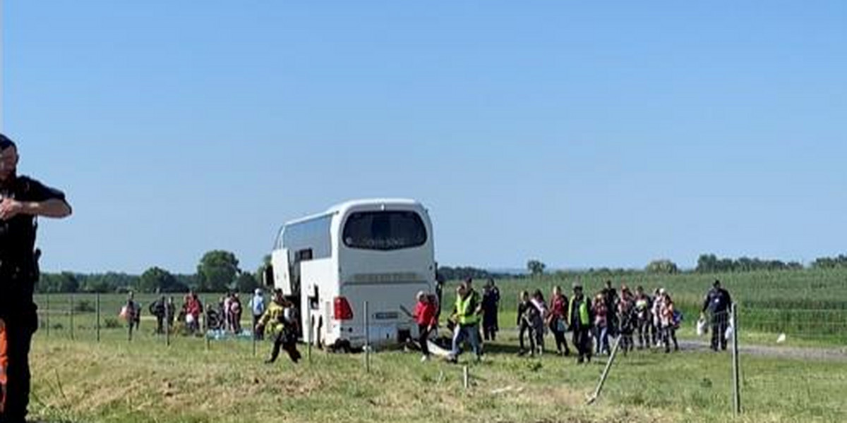 Lubuskie: Wypadek autokaru z dziećmi. 4 osoby w szpitalu