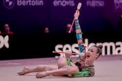 One są chyba z gumy. Zobacz efektowne popisy pięknych gimnastyczek [FOTO]