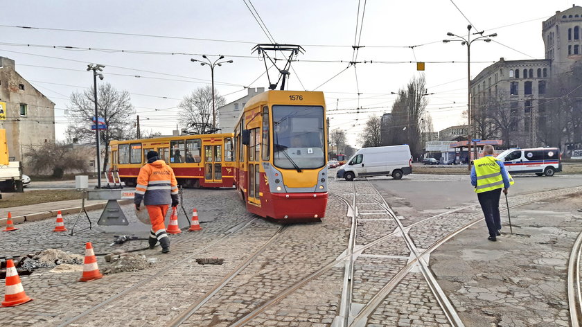 Tramwaje w Łodzi jadą inaczej. Przez remont torów.