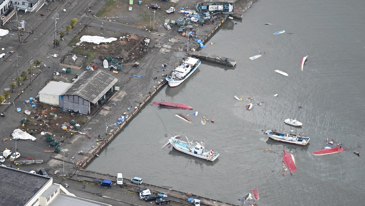 Japonia odwołuje zagrożenie tsunami