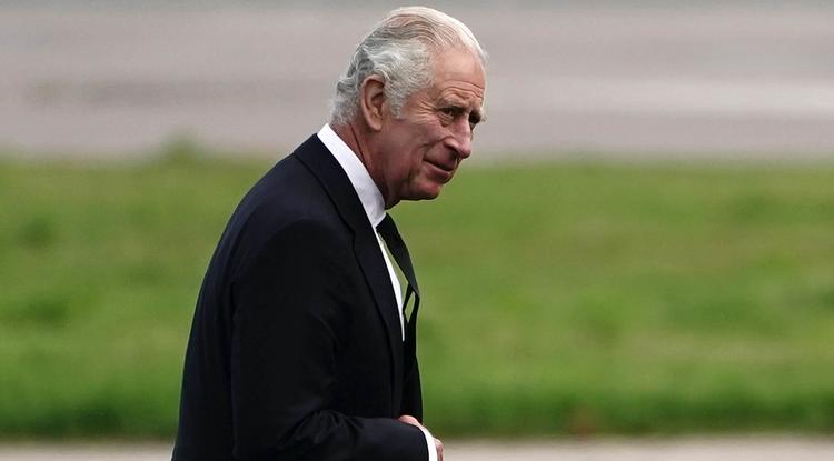Károly király koronázási ceremóniája visszafogottabb lesz, mint néhai édesanyjáé volt Fotó: Getty Images