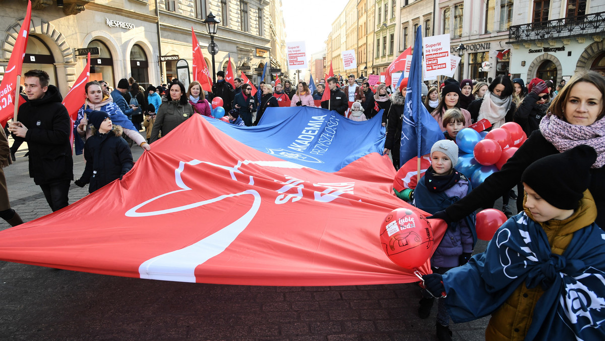 Szlachetna Paczka. Marsze pod hasłem "Lubię ludzi" 