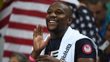 królowi znudziła się emerytura. floyd mayweather wraca na ring