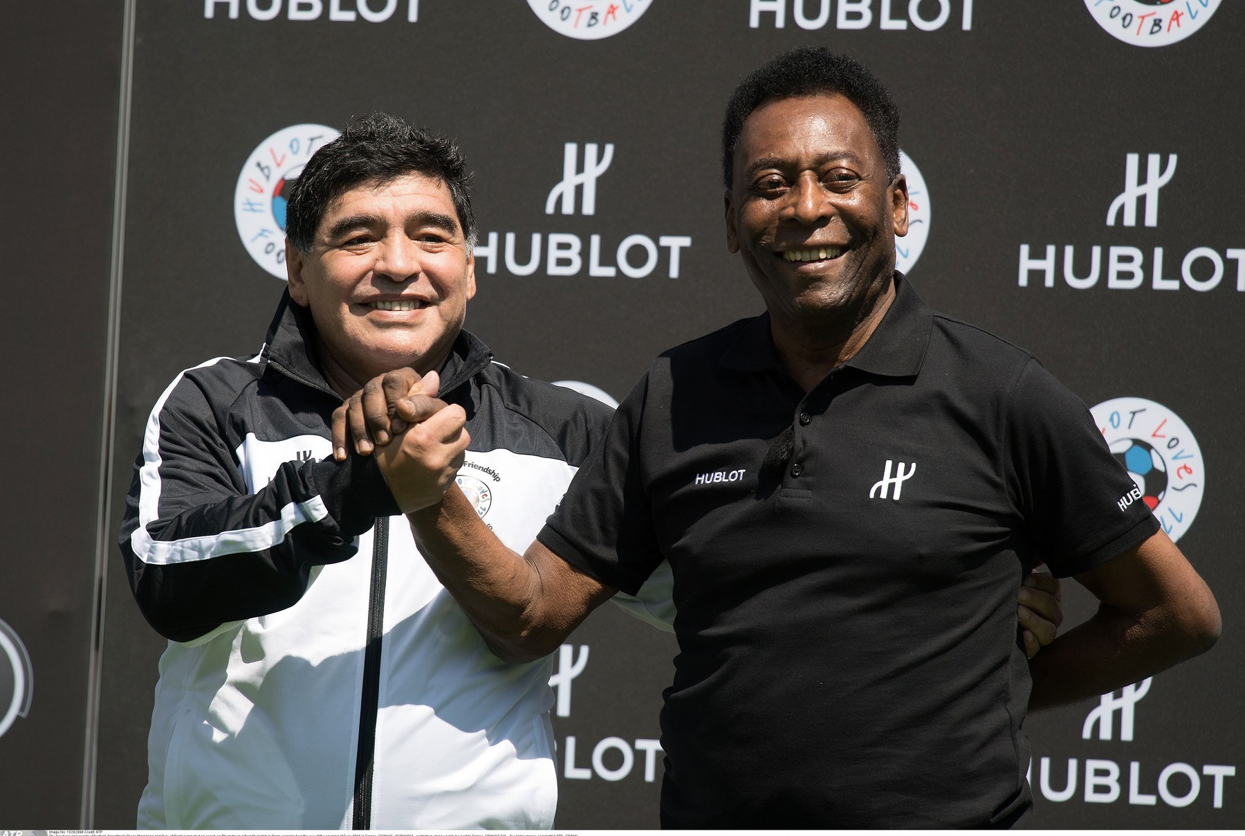Diego Maradona a Pelé. 