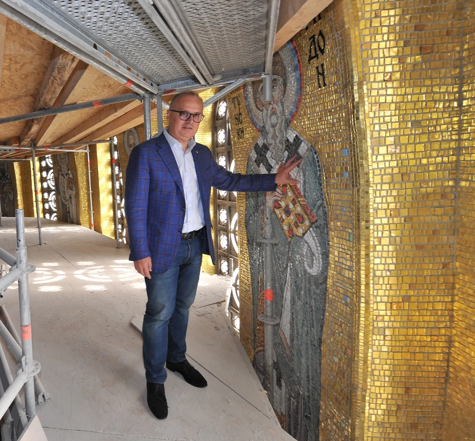 Vesić u Hramu Svetog Save