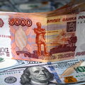 Giełda Moskiewska zakazuje dolarów. Mówi o "toksycznej walucie"
