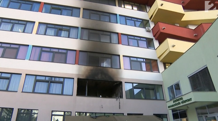 Tűz ütött ki a hatvani kórház egyik covid-kórtermében 
