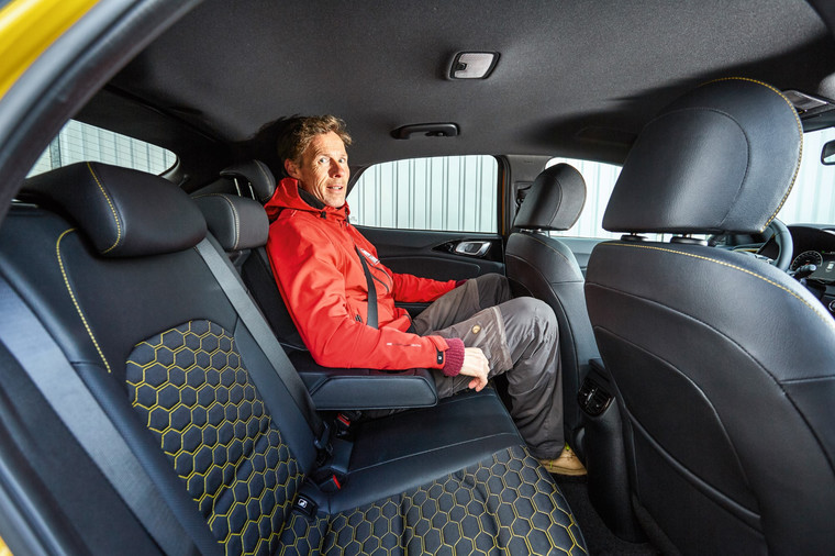 Nowy Citroen C4 kontra Kia XCeed - kompakty czy jednak SUV-y?