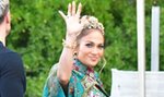 Jennifer Lopez zaliczyła wpadkę na pokazie Dolce & Gabbana. Zapomniała o jednym ważnym elemencie