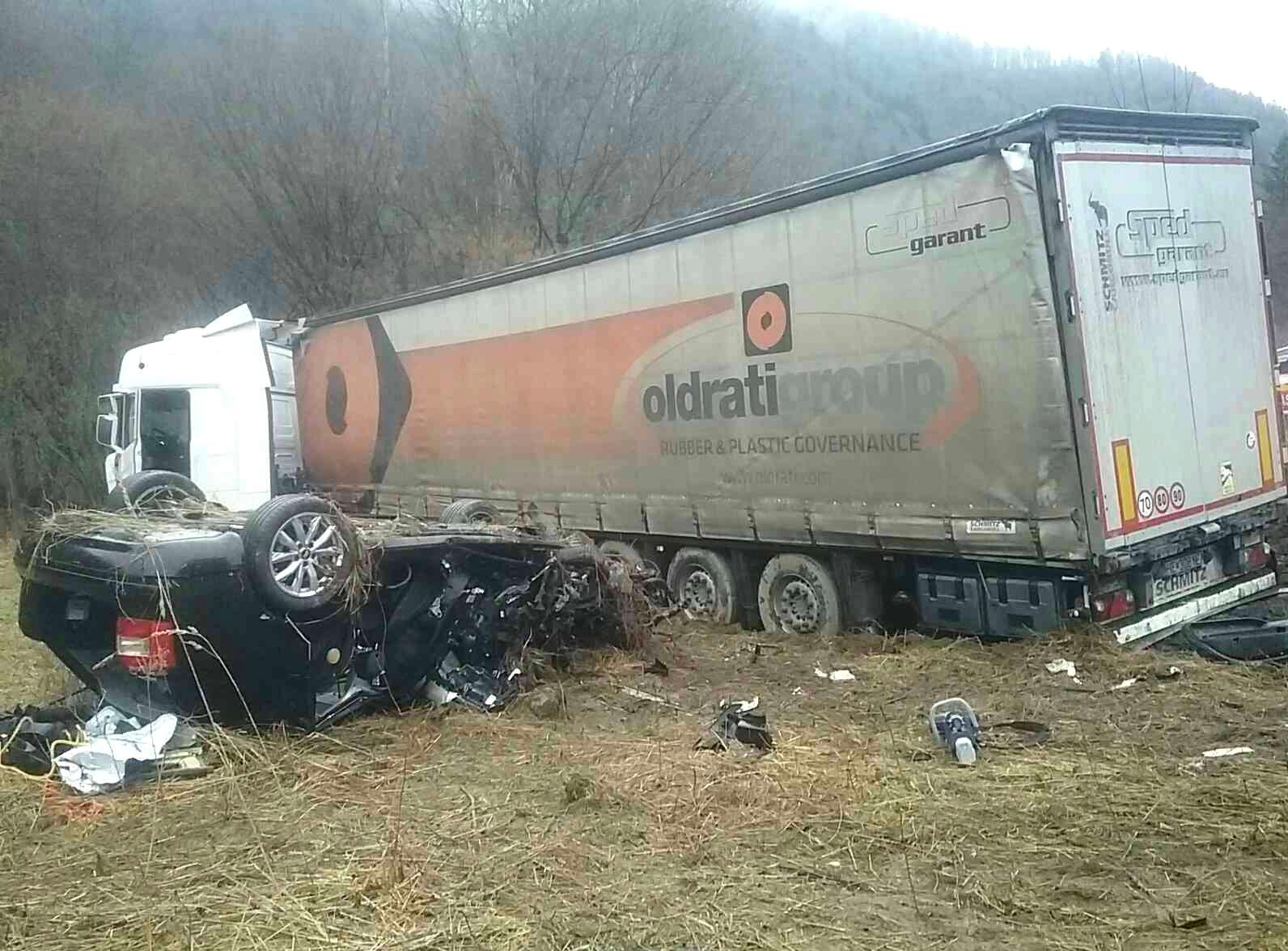 Pri nehode pod Strečnom prešiel kamión do protismeru, vodič mal v dychu alkohol.