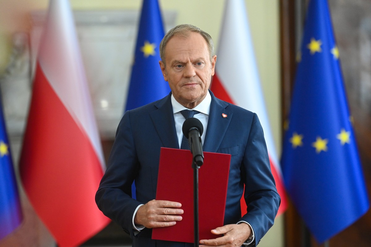 Premier Donald Tusk podczas konferencji prasowej po posiedzeniu rządu w siedzibie KPRM w Warszawie, premier wydał zarządzenie ws. powołania komisji ds. badania wpływów rosyjskich i białoruskich w Polsce w latach 2004-2024