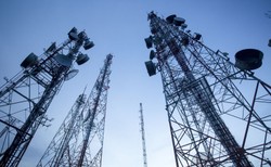 100 nowych masztów na granicy. Rosja chce zakłócać sygnał estońskich sieci komórkowych