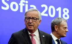 Politico: starcie ws. migracji między urzędnikami Tuska i Junckera