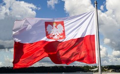 Posłowie klubu KO przeciwni zmianom w godle RP