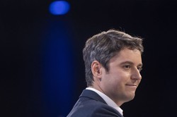 Francja podnosi stopień zagrożenia terrorystycznego do najwyższego poziomu