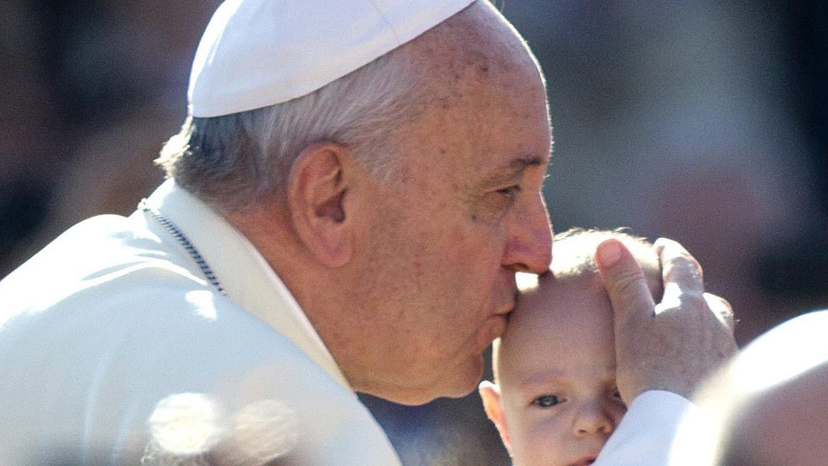 Papież Franciszek wprowadził kolejną zmianę w swej posłudze jako biskupa Rzymu. Pierwsze rekolekcje wielkopostne w jego pontyfikacie, w marcu przyszłego roku odbędą się nie jak dotąd w Watykanie, ale poza nim - w miasteczku Albano pod Rzymem.