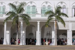 Na lotnisku w Male wylądował uciekający z kraju prezydent Sri Lanki