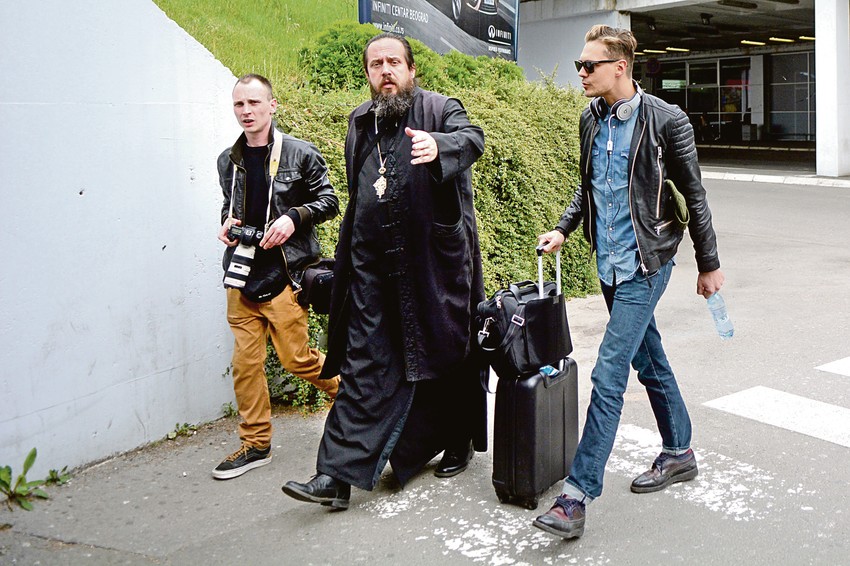 Braća odlaze sa aerodroma