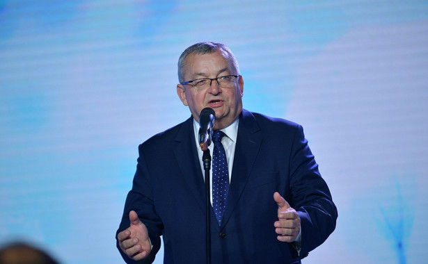 Minister infrastruktury Andrzej Adamczyk