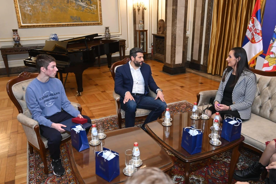 Gradonačelnik, učenik i direktorka Matematičke gimnazije