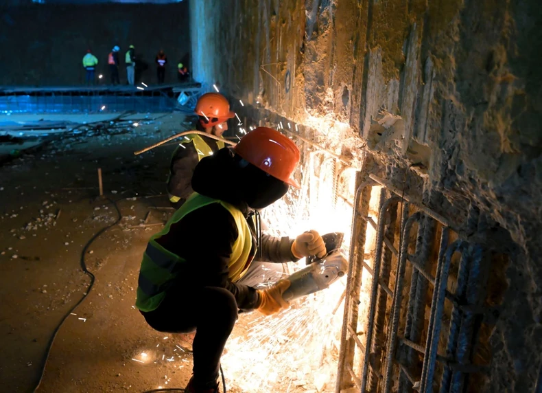 Probijen tunel "Beli potok"