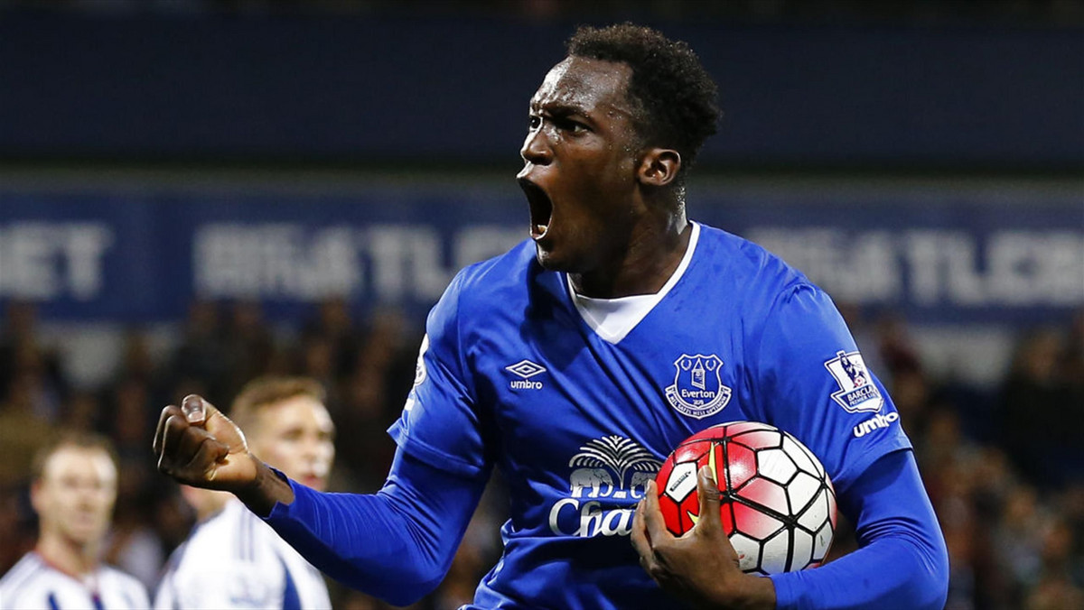 Zdaniem dziennika "Daily Mirror" szefowie londyńskiej Chelsea szykują kolejną ofertę za belgijskiego napastnika Evertonu Romelu Lukaku. The Toffees przed kilkoma dniami odrzucili propozycję wynoszącą 57 milionów funtów. Nowa ma być o 11 milionów wyższa.