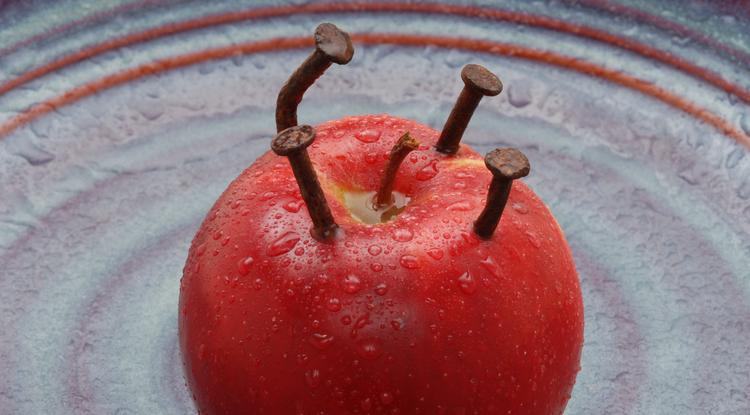 Ezért érdemes szöget tenni almába. Fotó: Getty Images