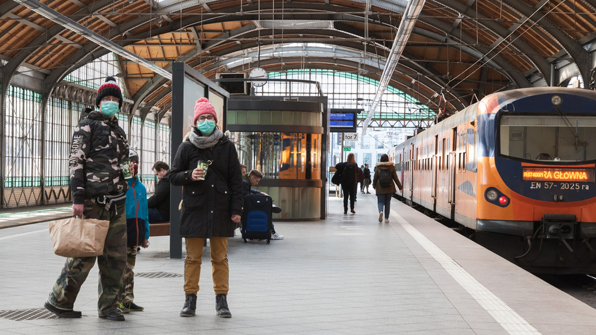 PKP apeluje do pasażerów. Chodzi o podróże w okolicach 1 listopada