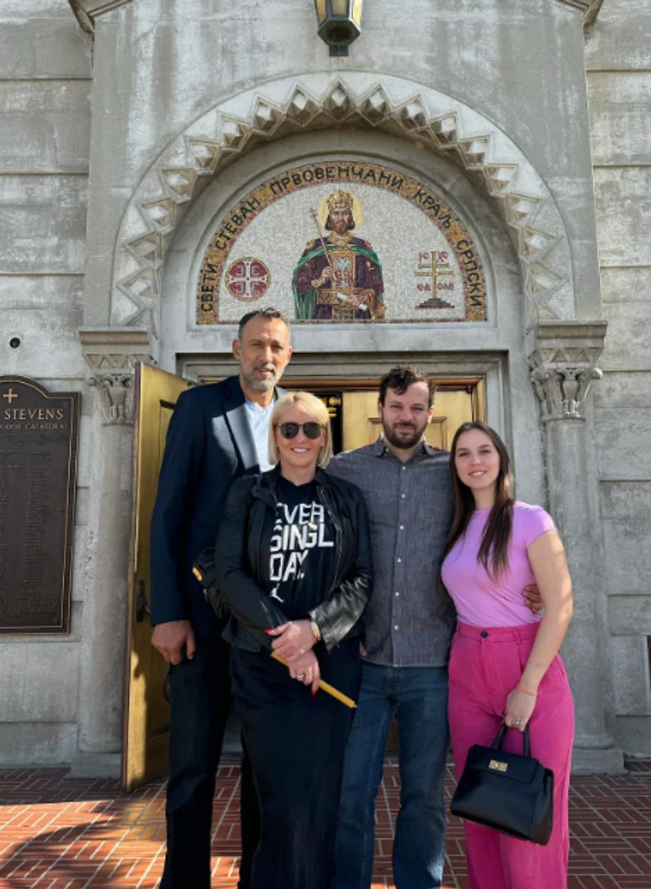 Porodica Divac u Los Anđelesu proslavila Svetog Nikolu