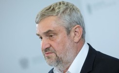 Rozłam w PiS? Brudziński: 'Wywalanie' większości rządowej byłoby nieroztropne