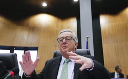 Komisja Europejska będzie monitorować Polskę i rząd PiS. Jest decyzja!