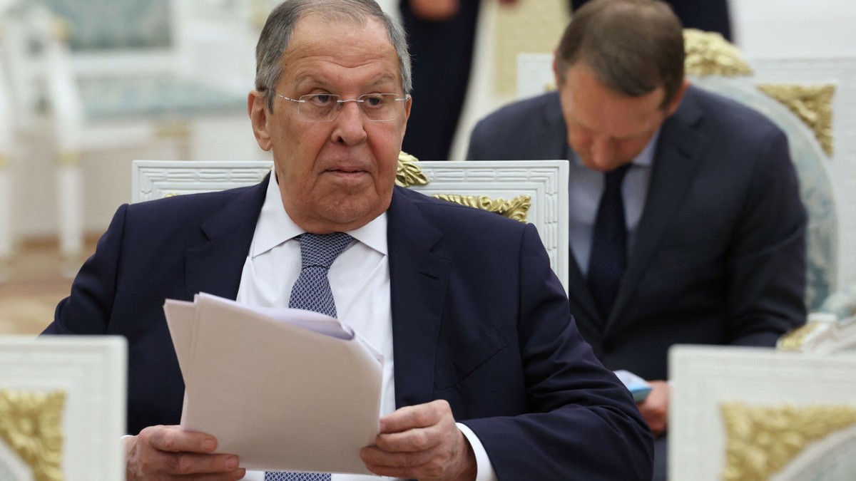 Siergiej Ławrow o przygotowaniu organizacji szczytu Putin-Zełenski. "Krok po kroku"