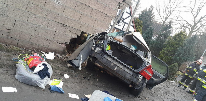 Tragiczny wypadek w Gorzowie. Na volvo runęła ściana