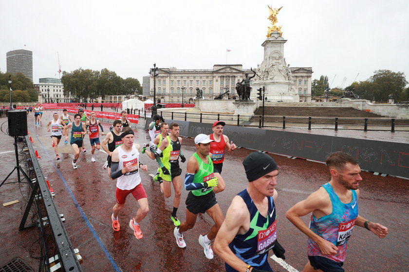 Bieg elity w maratonie londyńskim 2020
