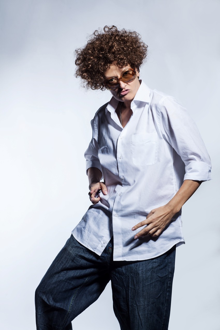 Sneki u ulozi Ajs Nigrutina