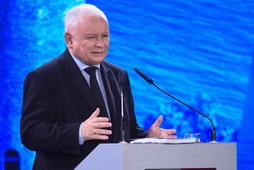 Prezes PiS Jarosław Kaczyński na konwencji partii w Końskich