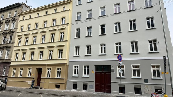 Kamienice przy ul. Komuny Paryskiej 82 i 84 są już po termomodernizacji.