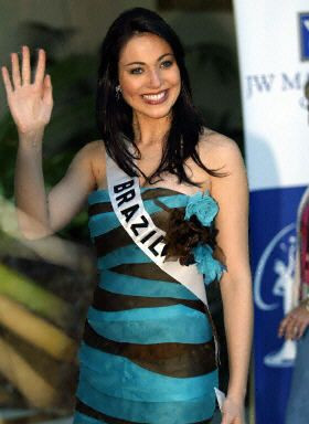 Miss Universe 2004 / 5.jpg