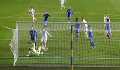 Trzecia porażka drużyny Mateusza Klicha. Leicester wiceliderem Premier League