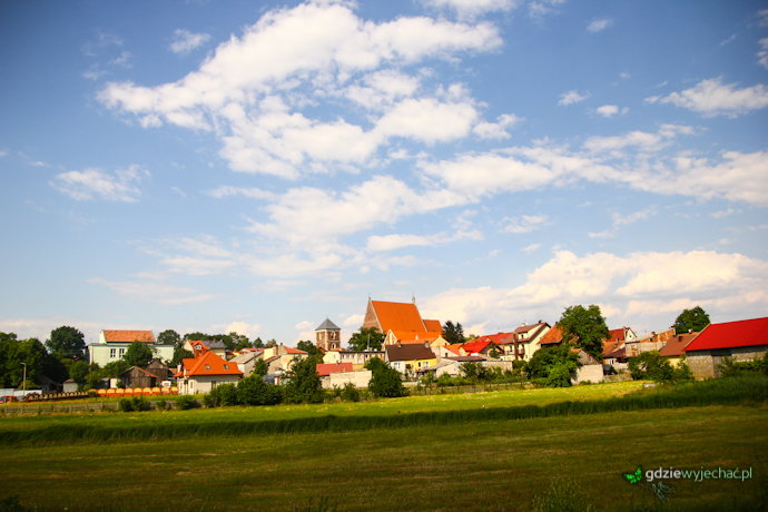 Niezwykłe piękne kameralne miasteczka Polski. Zestawienie 10 propozycji
