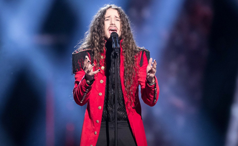 Michał Szpak podczas eurowizyjnego występu w 2016 r.