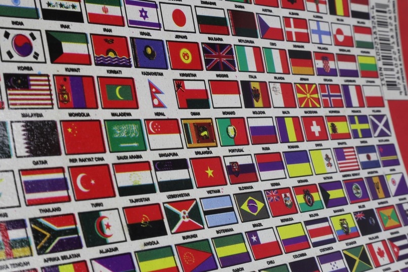 Piekielnie trudny quiz z geografii. Dopasuj flagi do państw. Już 3/10 to będzie dobry wynik