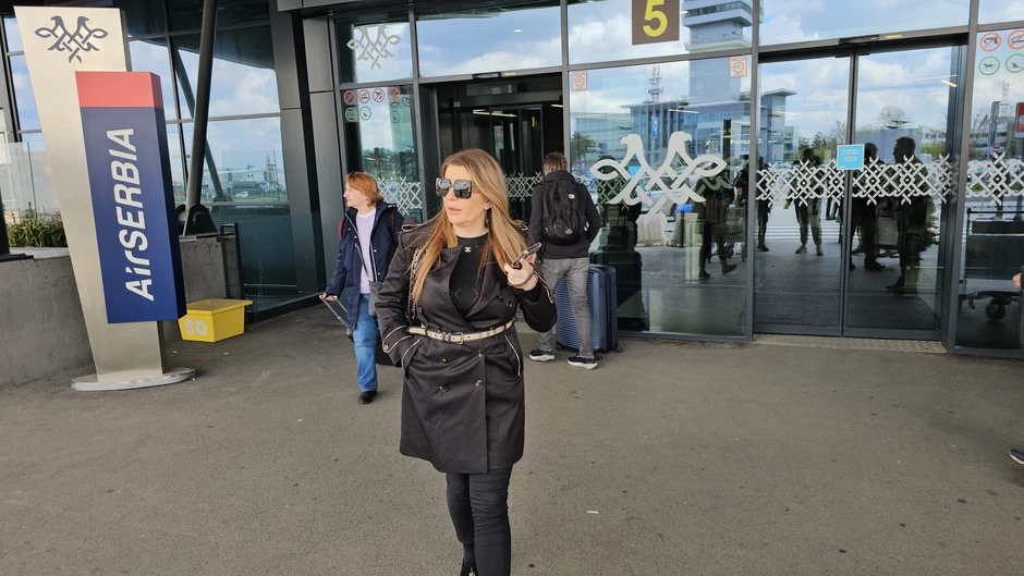 Viki Miljković na aerodromu