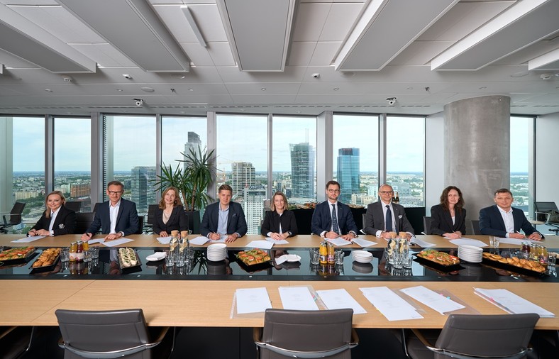 UNIQA i Grupa mBanku przedłużają partnerstwo strategiczne