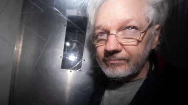 Proces Juliana Assange'a. Trump miał oferować mu ułaskawienie w związku z Russiagate