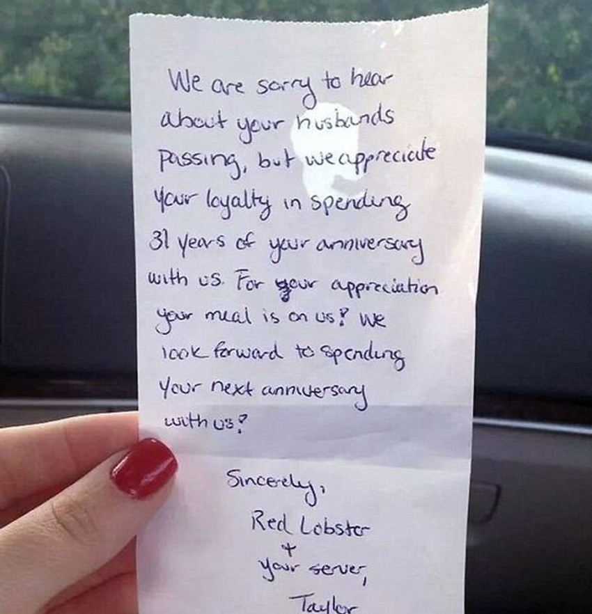 Poruka koju je žena dobila od konobara