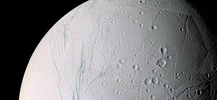 Jeden z księżyców Saturna może skrywać jakieś formy życia, twierdzi NASA