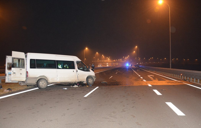 Pijany jechał pod prąd autostradą A4. Skończyło się poważnym wypadkiem