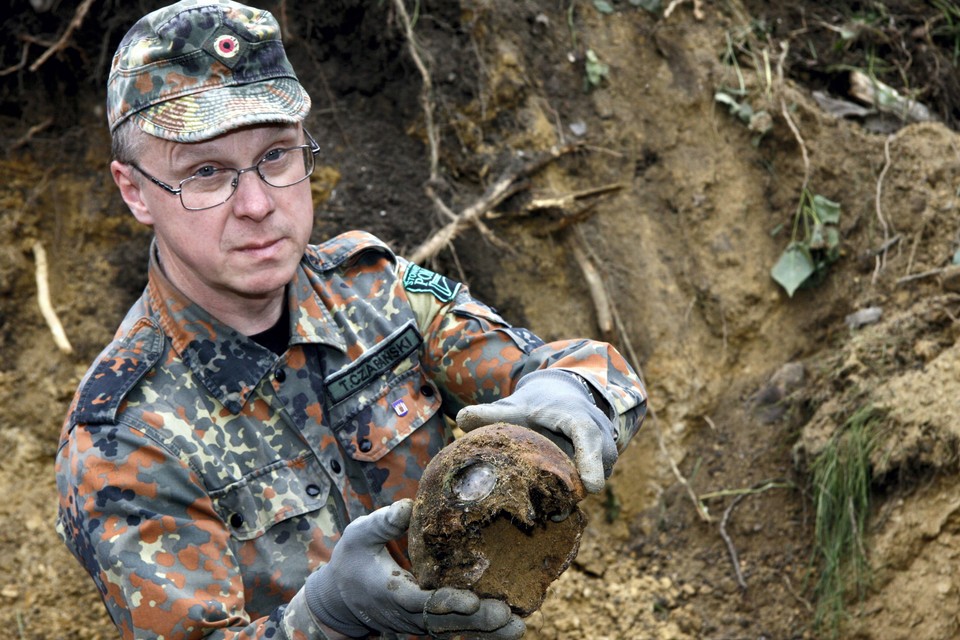 RADOSZYN MASOWE GROBY EKSHUMACJE